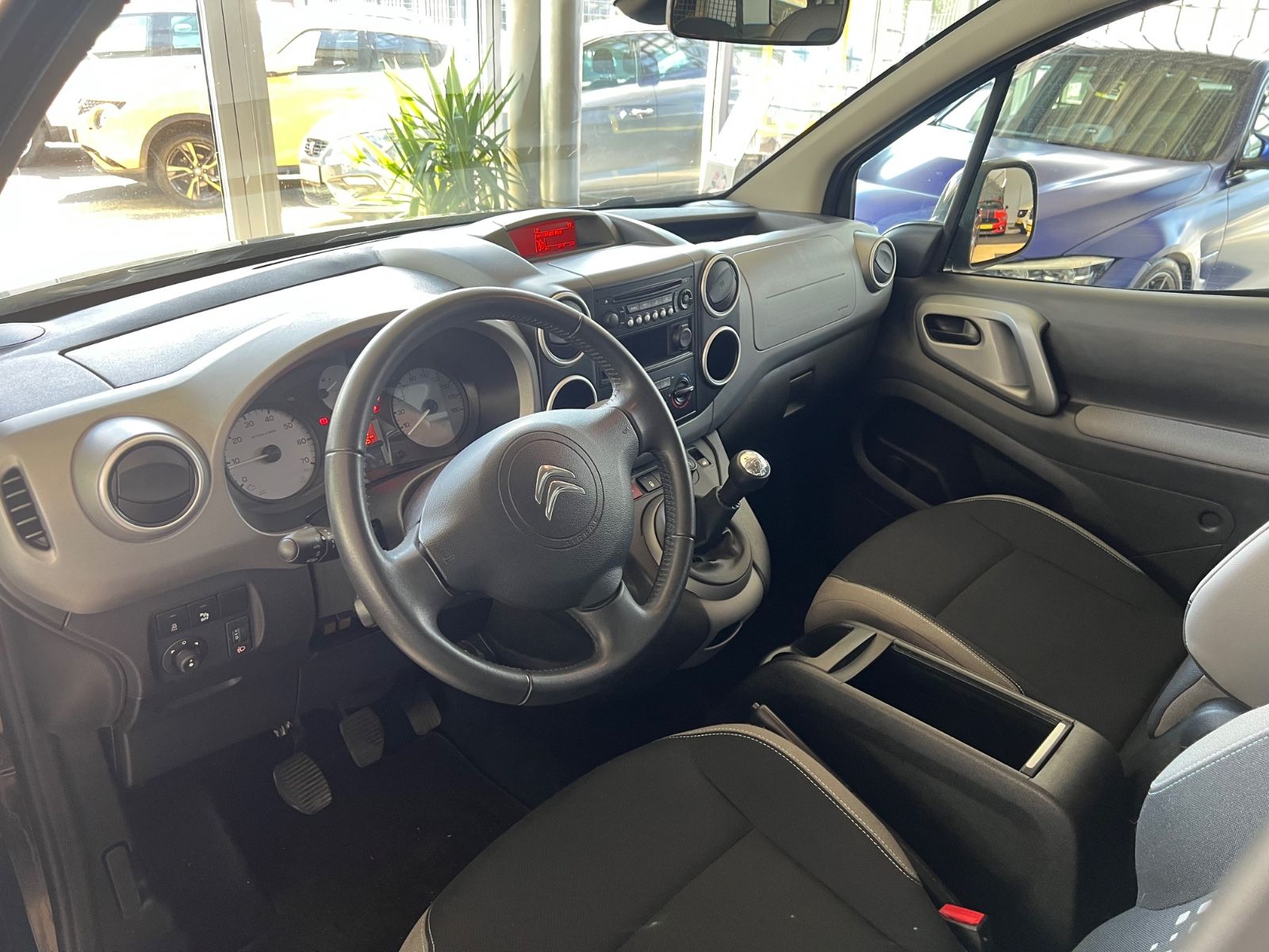 Fahrzeugabbildung Citroën Berlingo 1.6 Kombi Selection