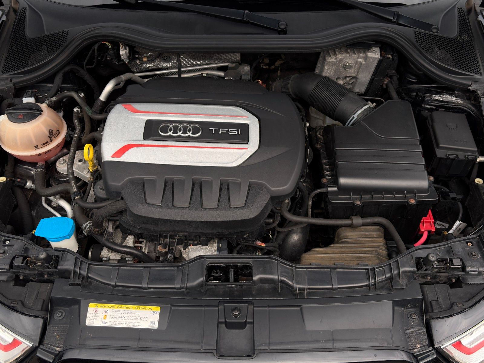 Fahrzeugabbildung Audi S1 2.0 TFSI quattro SHZ PDC Navi Leder Ambiente