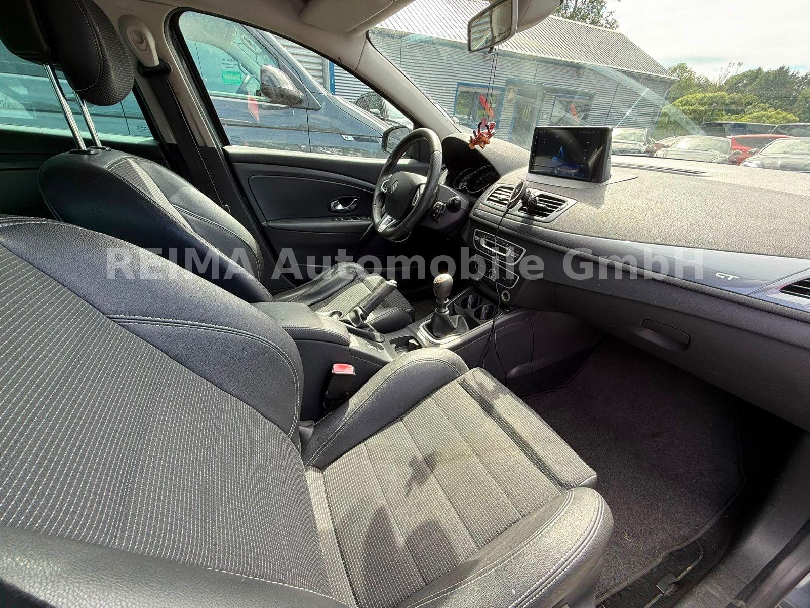 Renault Megane III Grandtour GT 2,0i, Navi