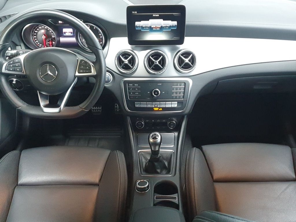 Fahrzeugabbildung Mercedes-Benz CLA 200 Shooting Brake AHK*Leder*KeyLess*LED*PDC