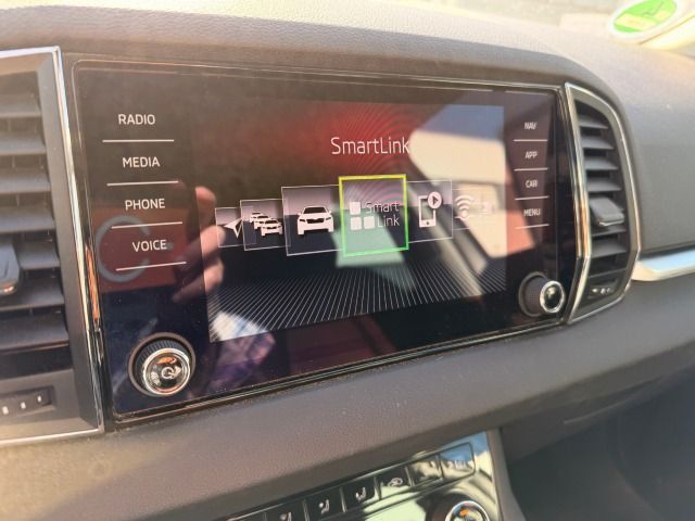 Fahrzeugabbildung SKODA Karoq 1.5 TSI ACT Style Leder+LED+Allwetter*AHK