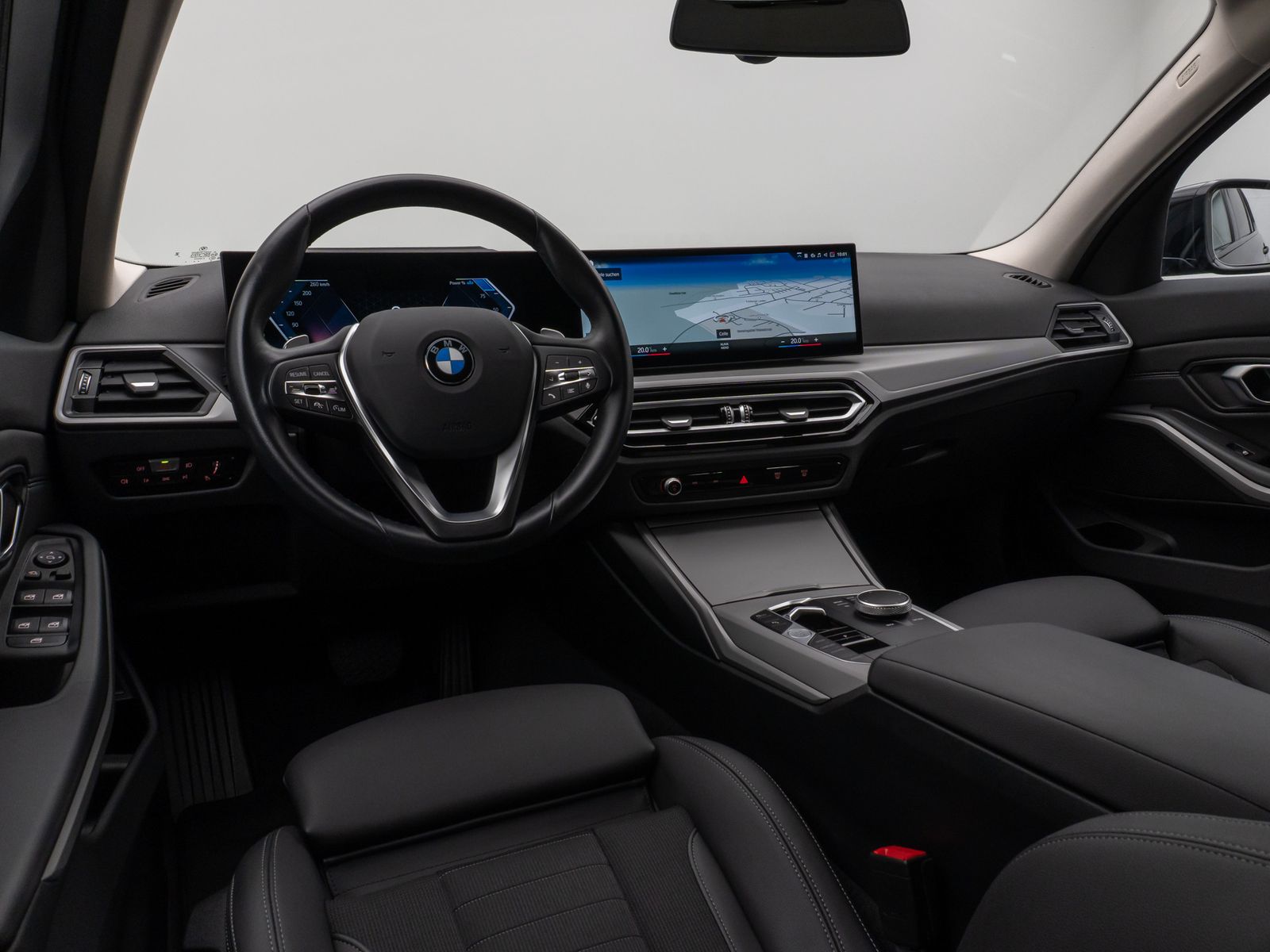 Fahrzeugabbildung BMW 320d xD ACC HUD Kamera DAB Sportsitze Teilleder