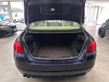BMW 520 - 11