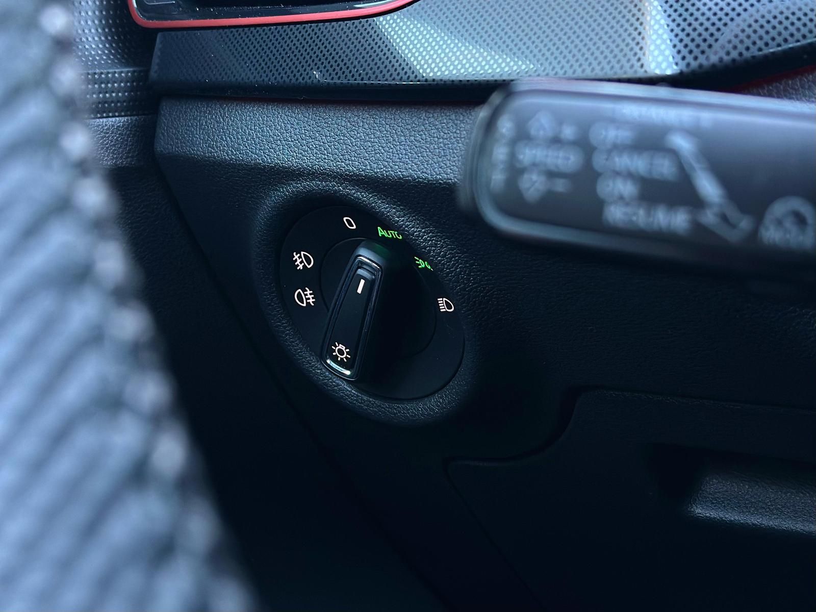 SKODA Kamiq 1.0TSI MONTE CARLO LED#ACC#SPUR#PANO#SHZ - Image 19