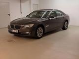 BMW 740i  *KEYLESS  *SOFTCLO  *HEADUP  *KAMERA - gebrauchte BMW 740 aus dem Jahr 2013