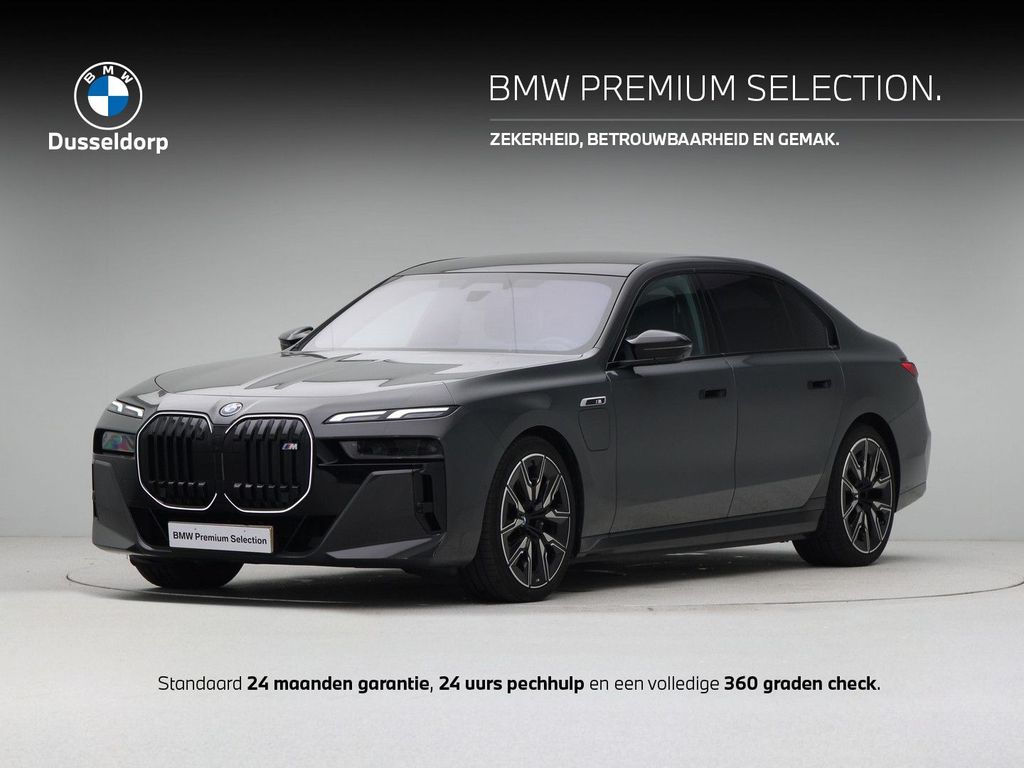 Image of BMW M760