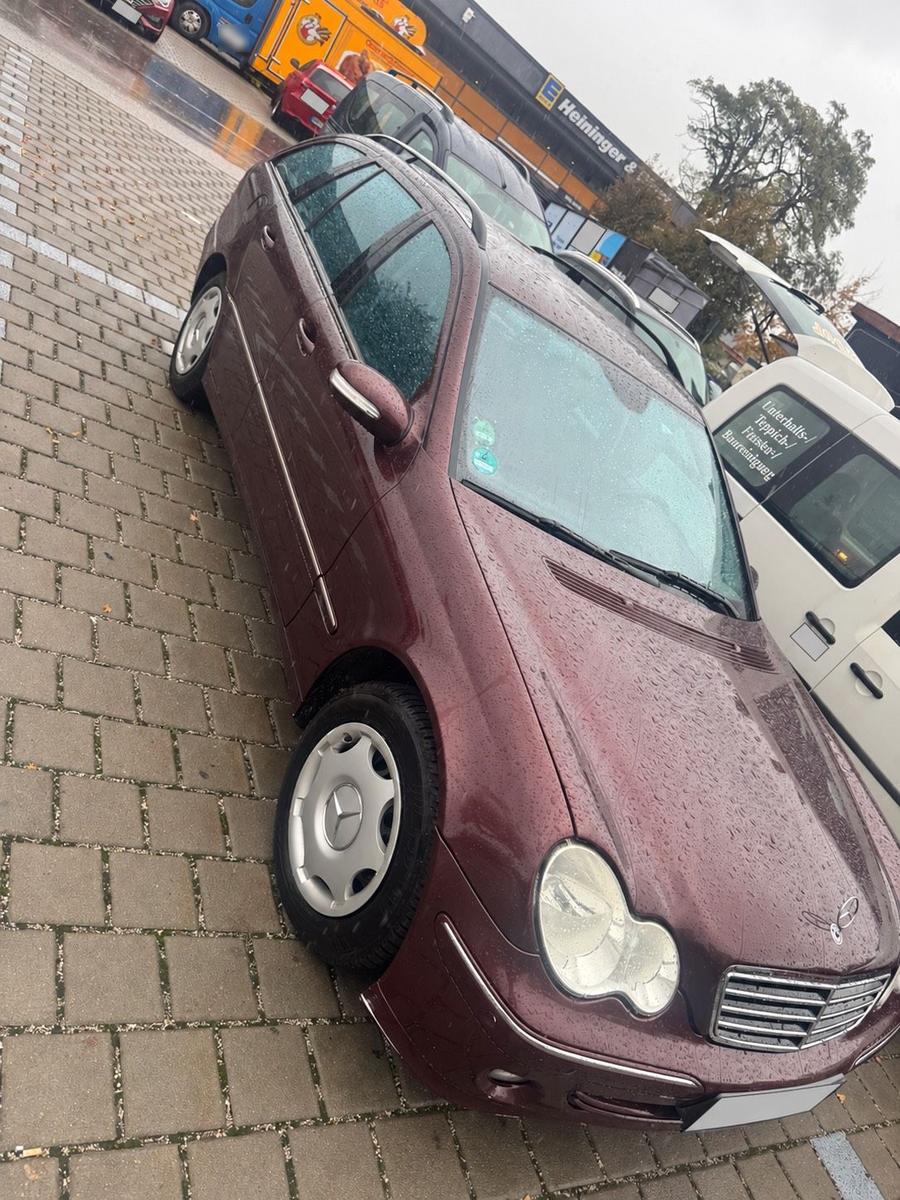 Mercedes-Benz C180 2007 — rear view