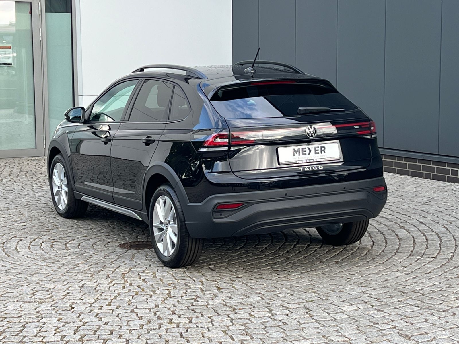 Fahrzeugabbildung Volkswagen Taigo Life 1.0 TSI DSG *IQ.Light, Ready2Discover