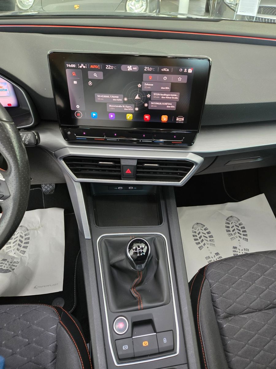 Fahrzeugabbildung SEAT Leon Sportstourer FR