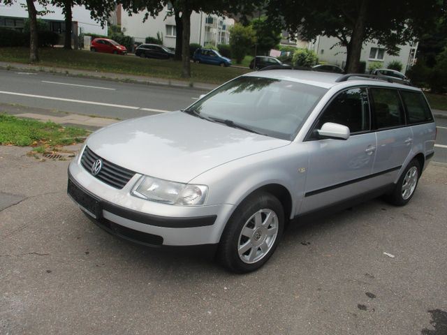 Volkswagen Passat Variant 1.6 Comfortline