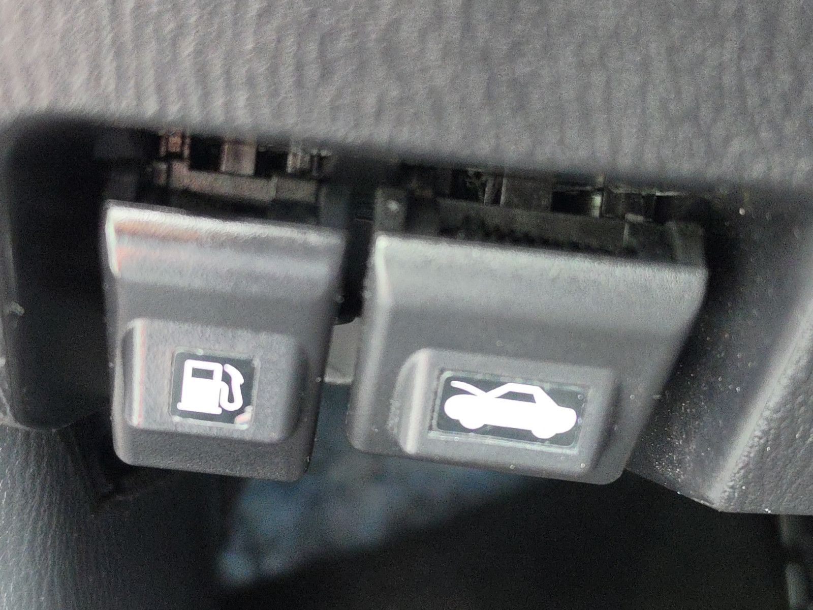 Fahrzeugabbildung Mazda 2 Lim. Center-Line AUS 1.HAND NUR 23 TSD. KM