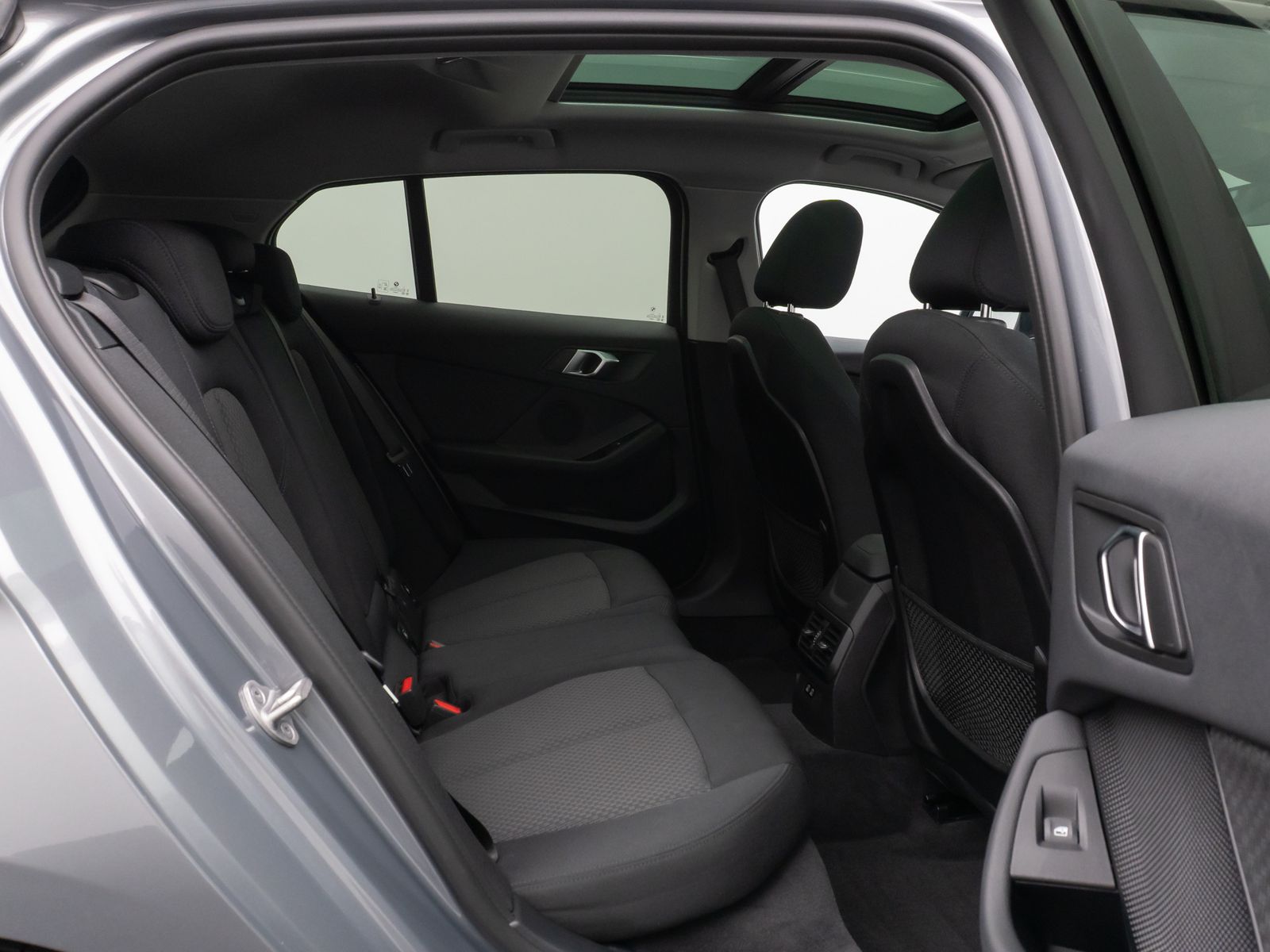 Fahrzeugabbildung BMW 120i Panorama Kamera HUD HiFi DAB LED 17Zoll