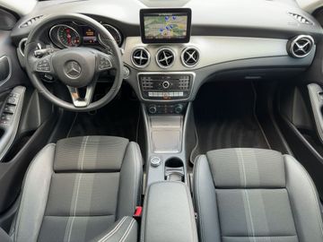 Mercedes GLA 180 - 9