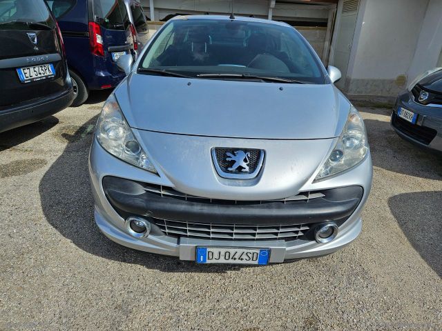 Peugeot PEUGEOT 207 1.6 HDi 110 CV CC Féline