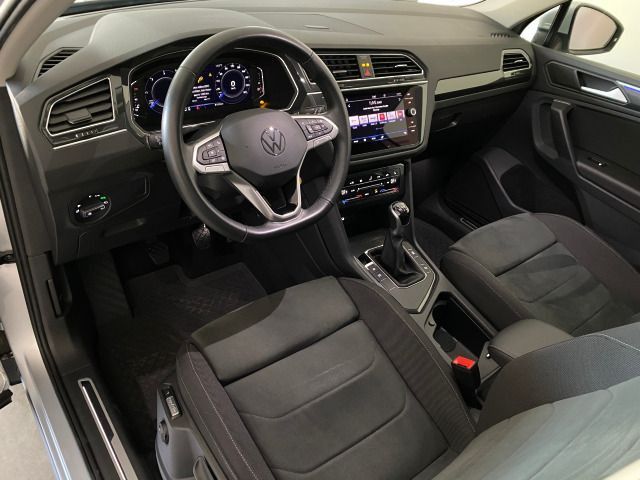 Tiguan Elegance 2.0 TDI AHK+NAVI+MATRIX