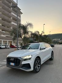 Audi Q8 - 3
