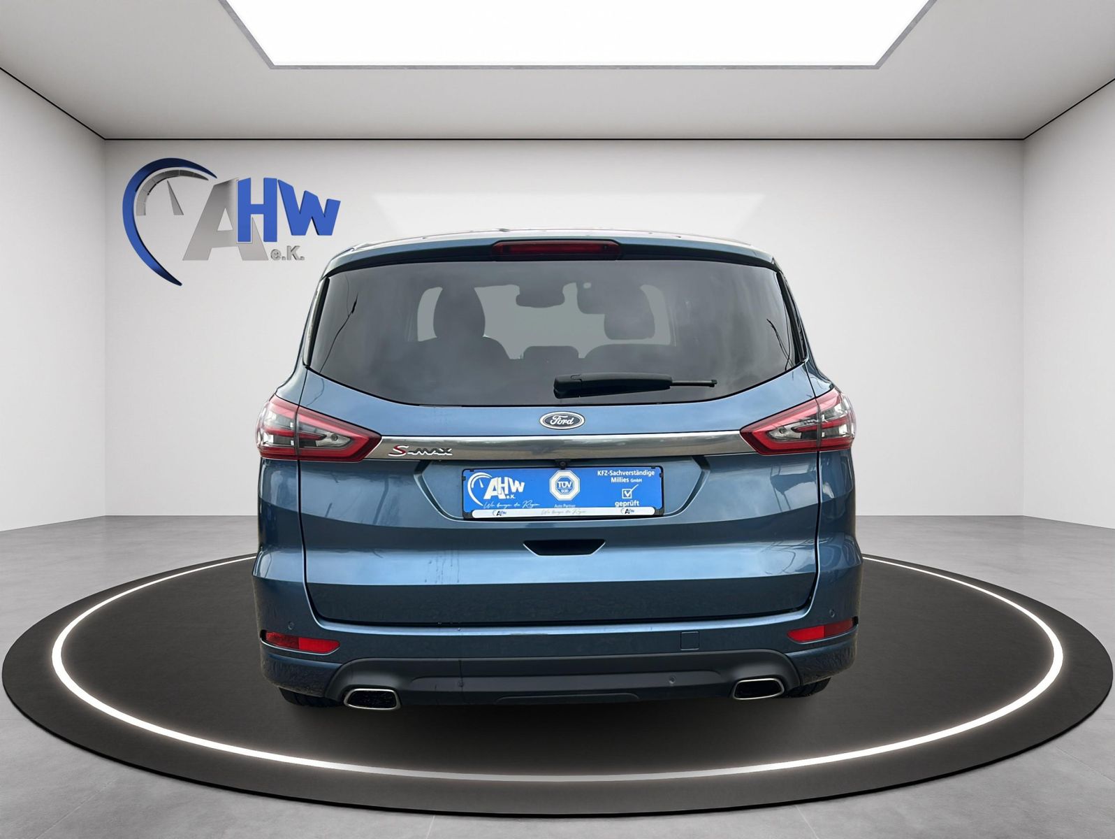 Fahrzeugabbildung Ford S-MAX 2,0 TCDi Titanium AWDLED - AHK