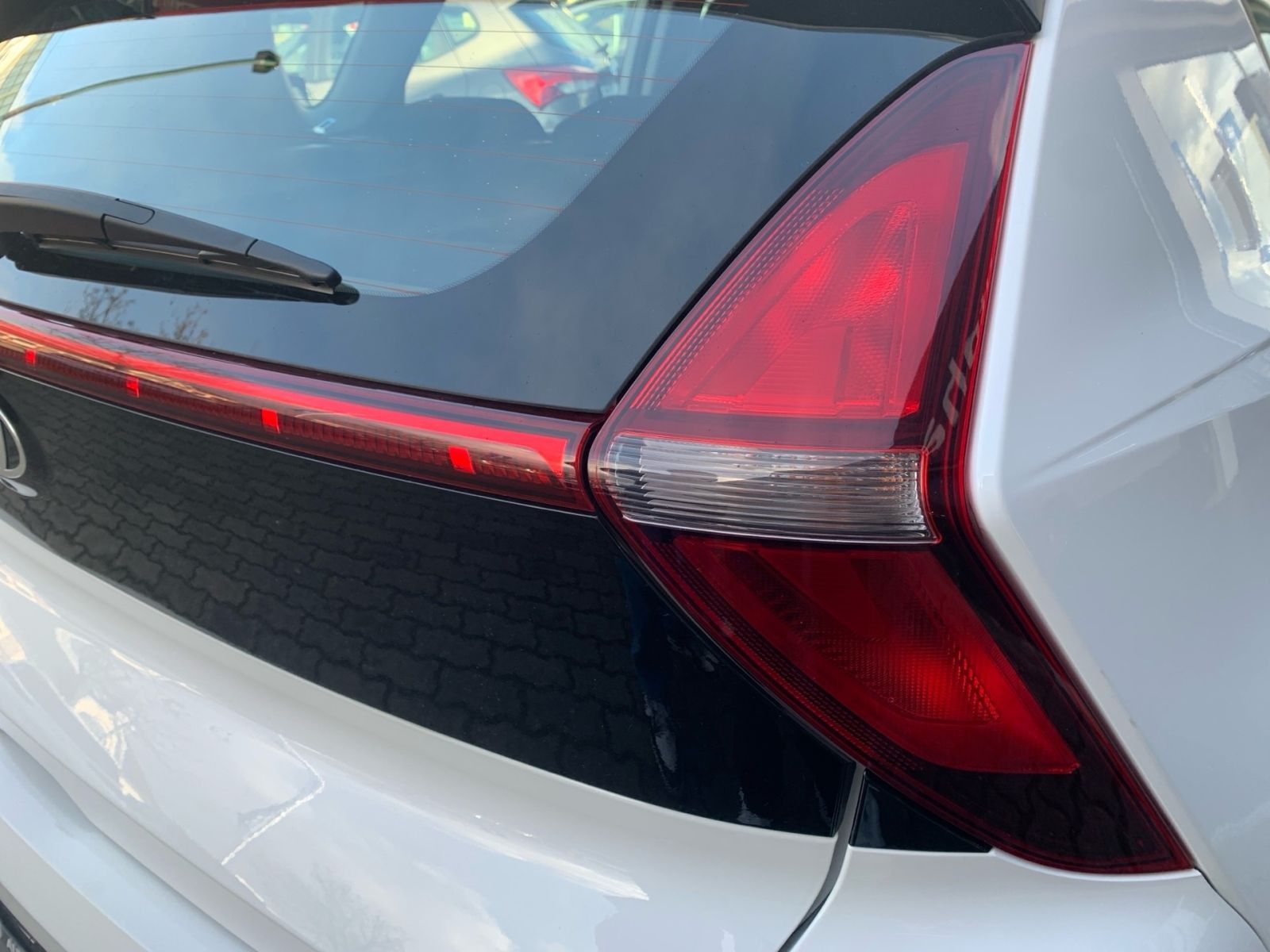 Fahrzeugabbildung Hyundai BAYON 1.0 T-GDI Select Navi Kamera