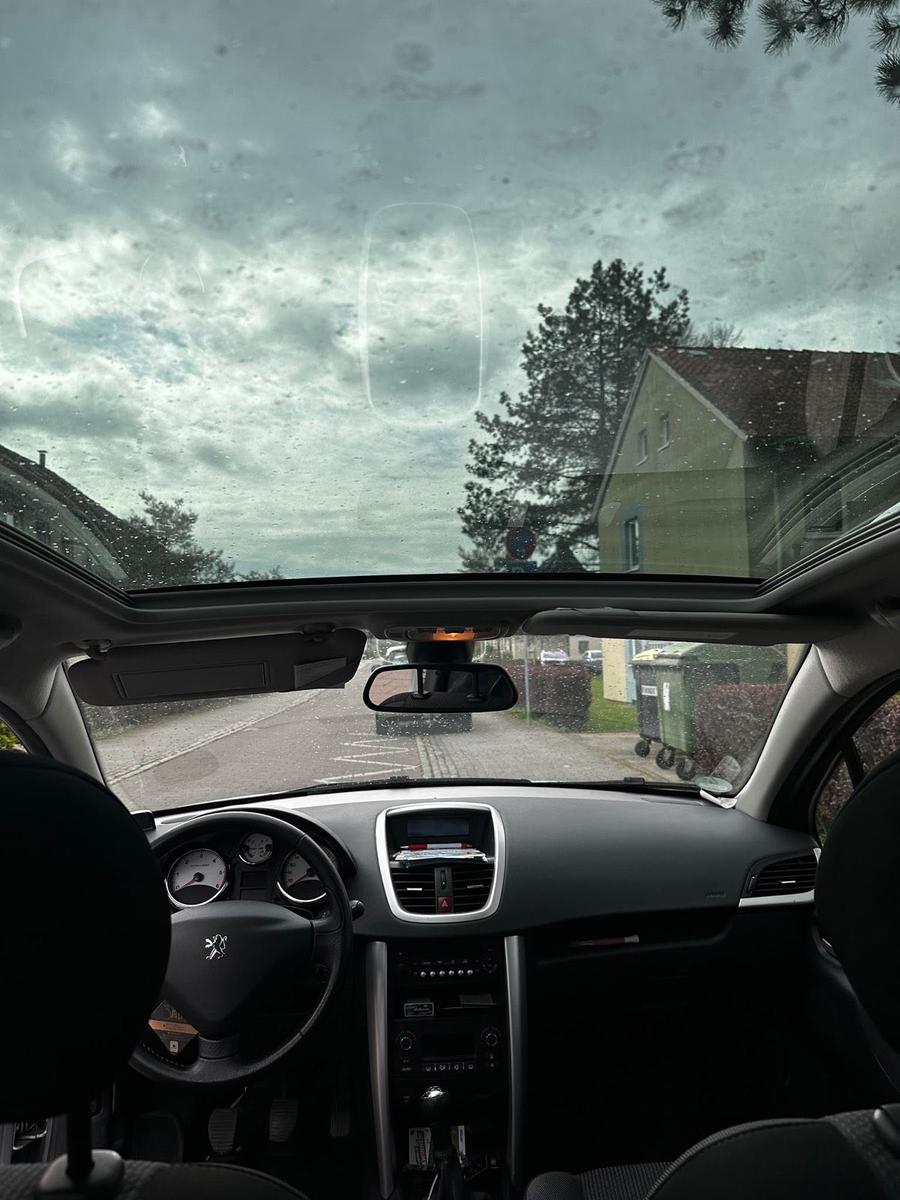 Peugeot 207 2011 — photo 10