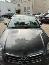 Toyota Avensis 2.2 - Toyota Avensis in Dortmund