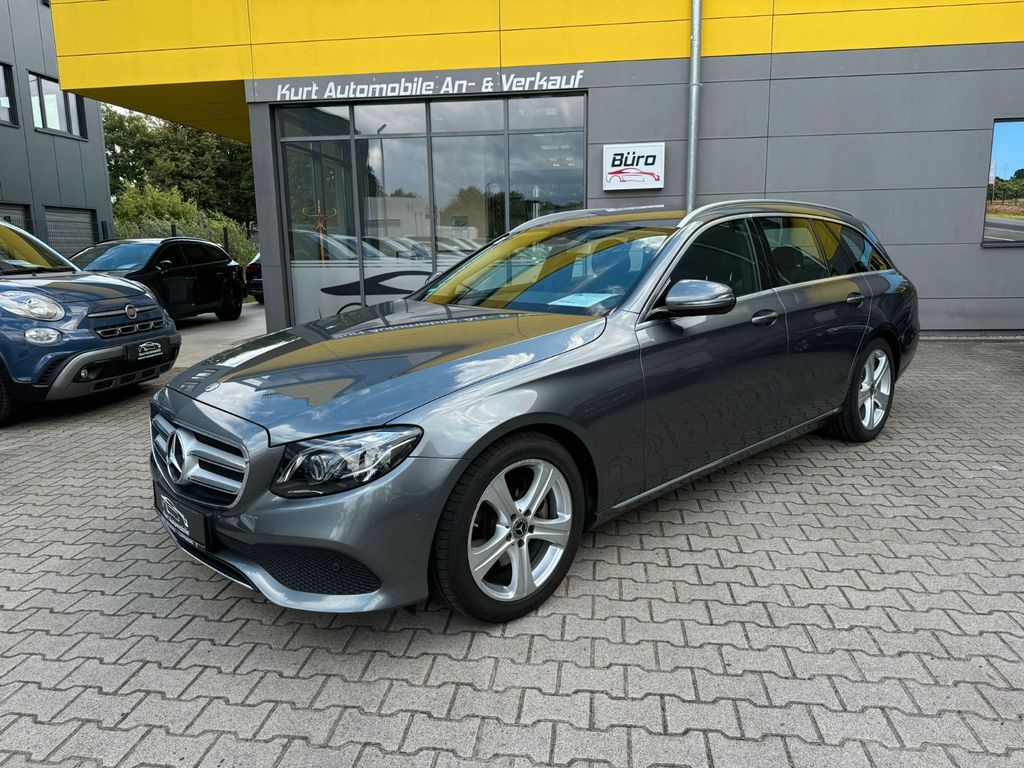 Mercedes-Benz E 220