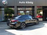 Alfa Romeo Giulia Veloce 2.0 Turbo 16V AT8-Q4 - Alfa Romeo mit Benzin-Antrieb: Limousine