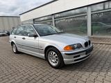 BMW 318i touring mit Neu Tüv - aus 2000: Kombi