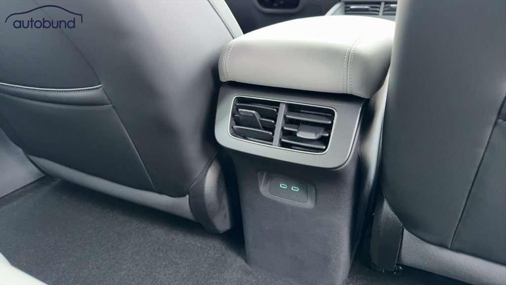 BYD SEAL 6