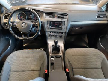 Volkswagen Golf VII Lim.  BMT *NAVI*SZHZ*PDC*TÜV-052027*