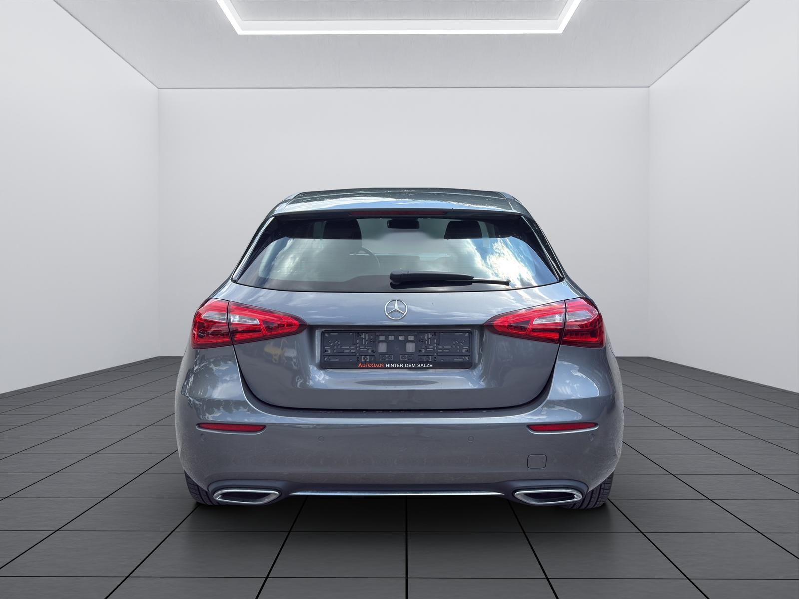 Mercedes-Benz A 180|SHZG|NAVI|VIRT|PDC|TEMP|LM