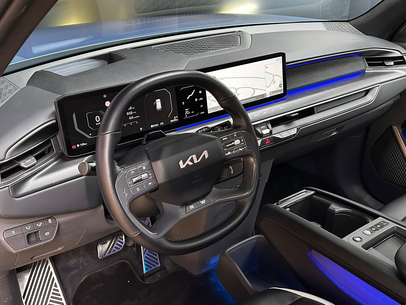 Fahrzeugabbildung Kia EV9 GT-Line Launch Edit PANO+HEAD+LED+ACC+WP+360