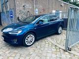 Tesla Model X Performance Ludicrous Mode - Tesla in Berlin