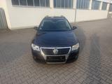 Volkswagen Passat 2.0 TDI Comfortline/Tüv Neu/AHK - Volkswagen Passat aus 2006: Kombi