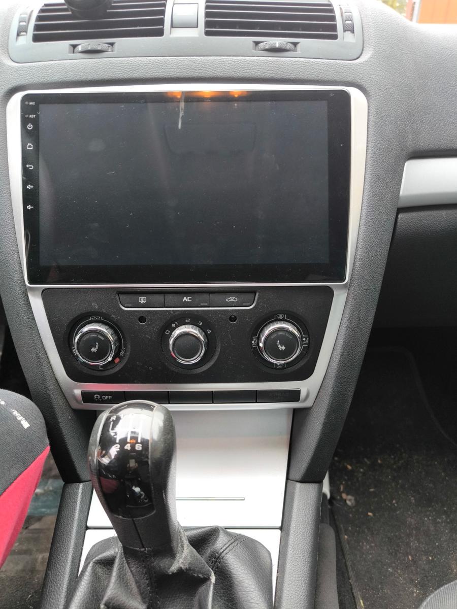 Skoda Octavia 2010 — вигляд ззаду