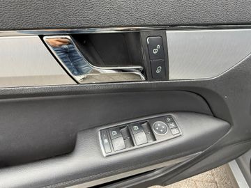 Mercedes E 200 - 9