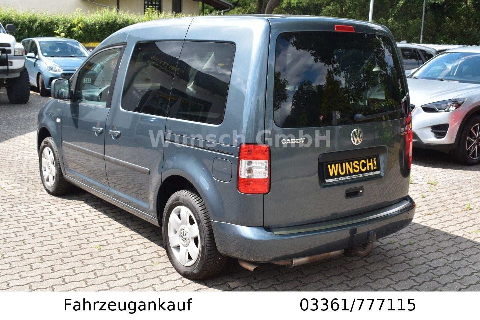 Volkswagen Caddy 2009 — interior