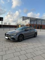 Mercedes-Benz A200 Limousine AMG-Paket - Mercedes-Benz A 200 in Lübeck
