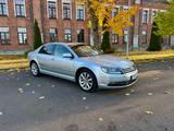 Volkswagen Phaeton 3.0 V6 TDI 4MOTION Tiptronic 5-Sitzer - - Volkswagen Phaeton: 5.0