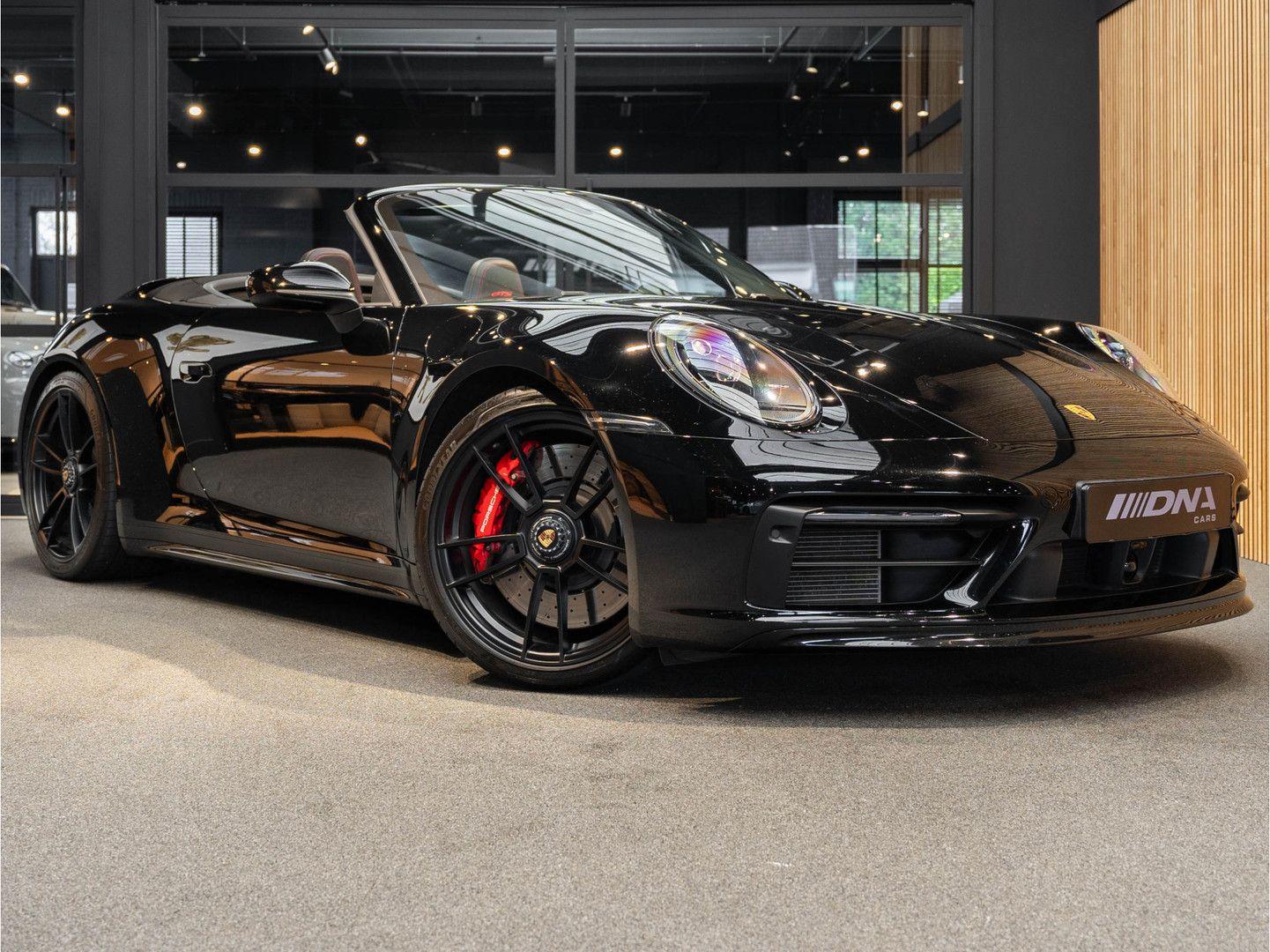 Porsche 992 992 GTS Cabrio GTS Interieur ACC Bose 3.0 Ca