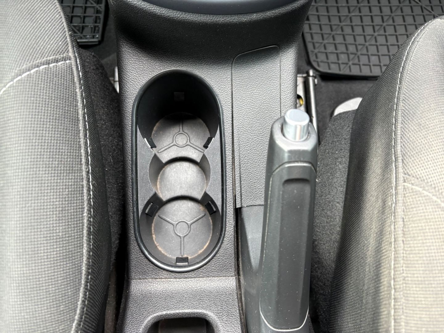 Fahrzeugabbildung Ford B-Max Trend BeheizbareWSS PDC KLIMA