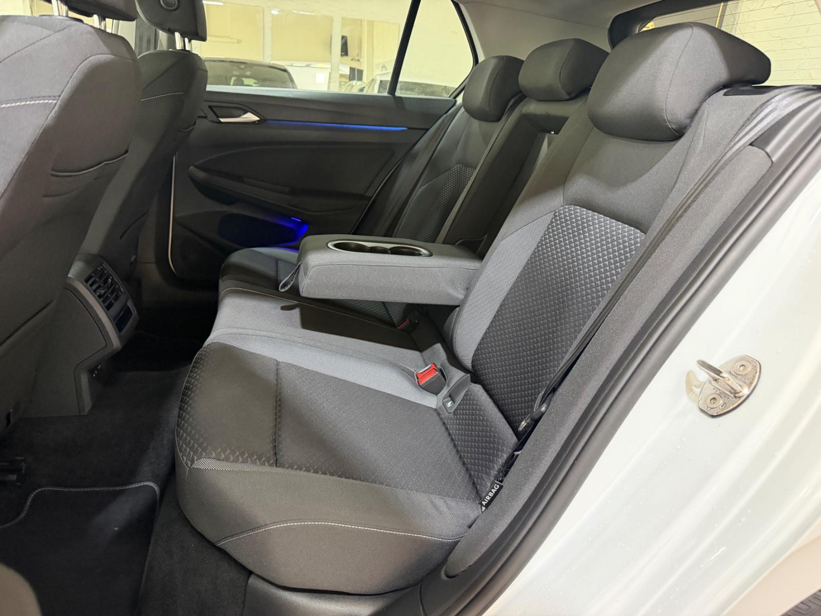 Volkswagen Golf VIII Lim.Active2.0TDI DSG/PANO/AHK/GARANTIE, миниатюра 15