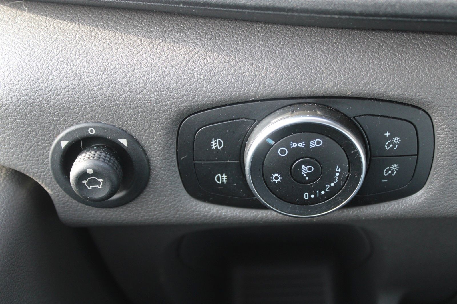 Fahrzeugabbildung Ford Transit L3 H2 TREND AHK PDC ALLWETTER 1.Hand