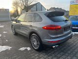 Porsche Cayenne S E-Hybrid Panorama Elektro - Porsche in Aachen