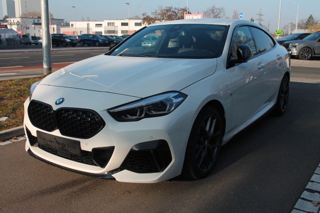 BMW M235 i xDrive/Live Cockpit/Navigation/SHZ/PDC