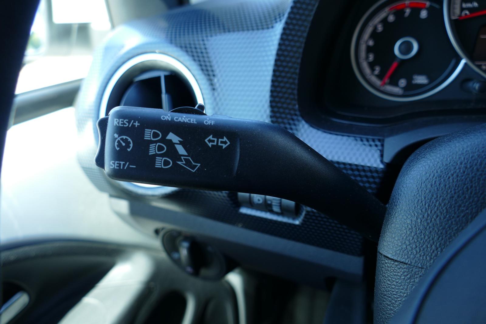 Volkswagen Up 1.0 Move Kamera Tempomat DAB Klima Bluetooth, миниатюра 9