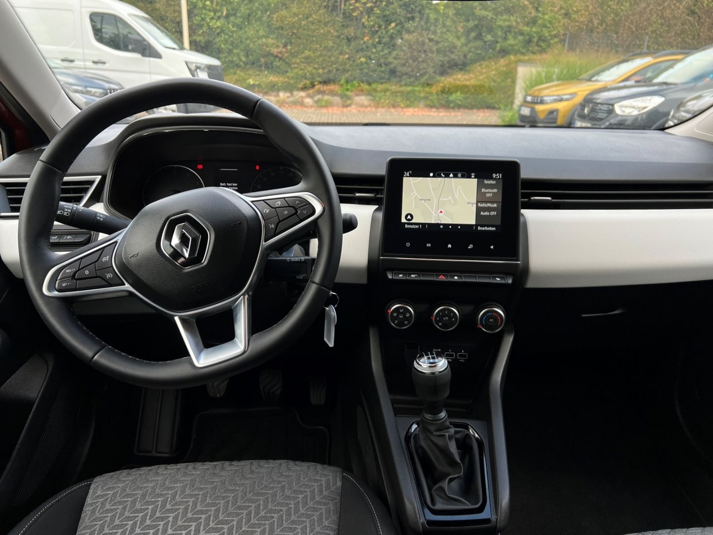 Fahrzeugabbildung Renault Clio V Evolution Navi Digitales Cockpit LED Appl