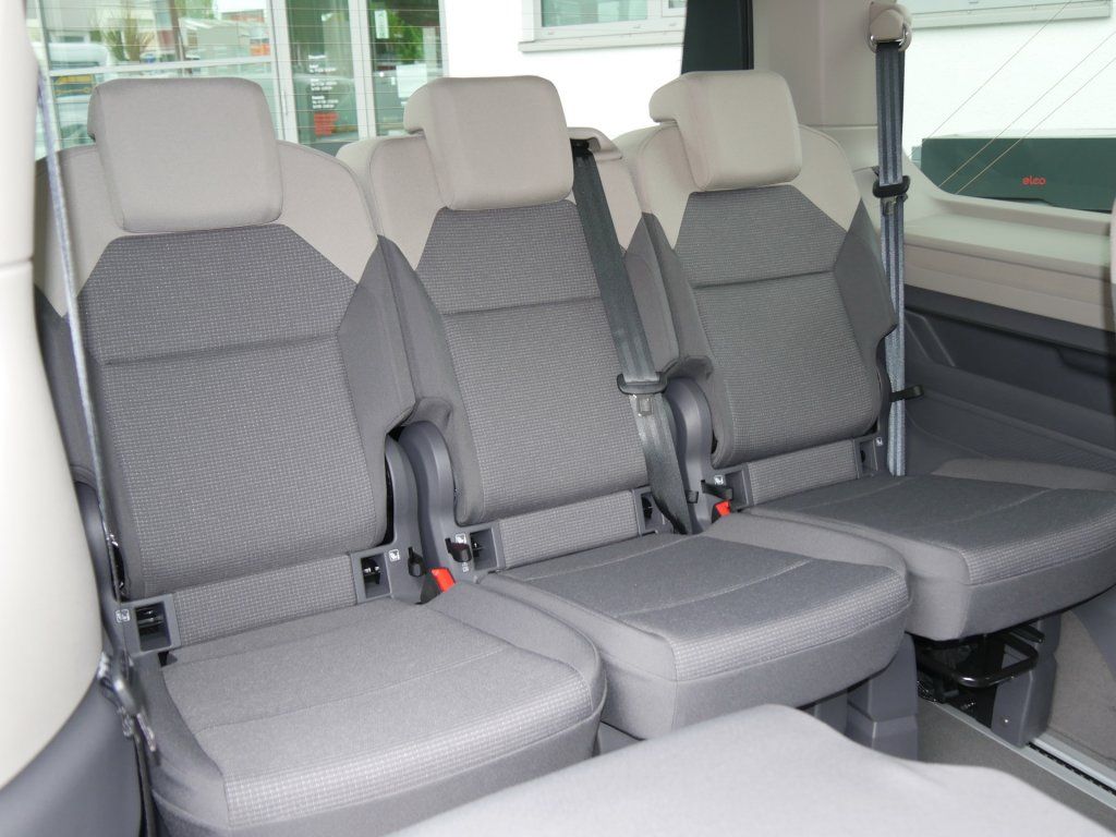 Fahrzeugabbildung Volkswagen T7 Multivan 110 kW TDI 7-Gang DSG Navi