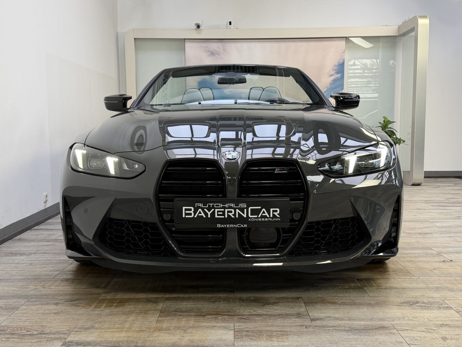 BMW M4 xDrive Comp. Cab. Sitzlüftung ACC 360° Carbon imagem 2