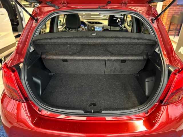 Toyota Yaris Club Hybrid *PANO*