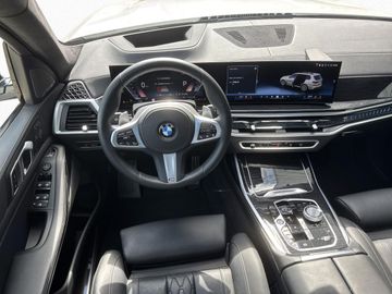 BMW X7 - 11